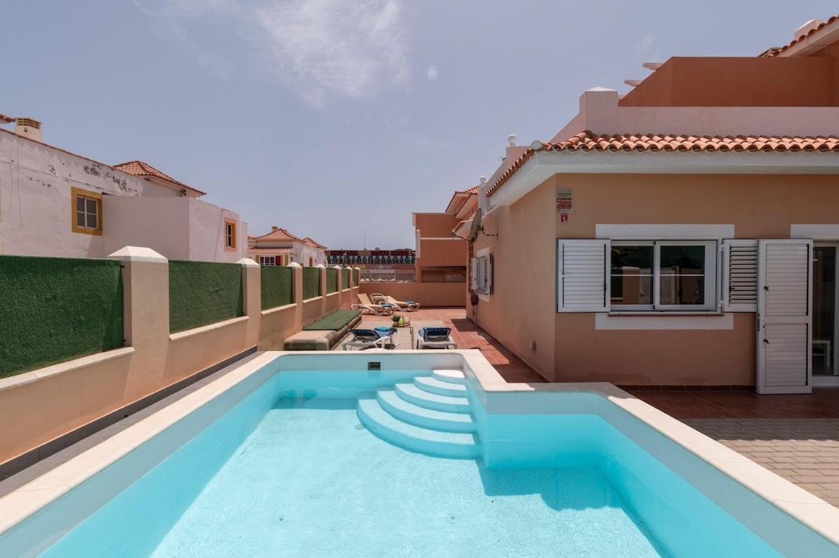 PISCINA Y TERRAZA PRIVADA mejor equipado Villa Caleta de Fuste Exterior foto