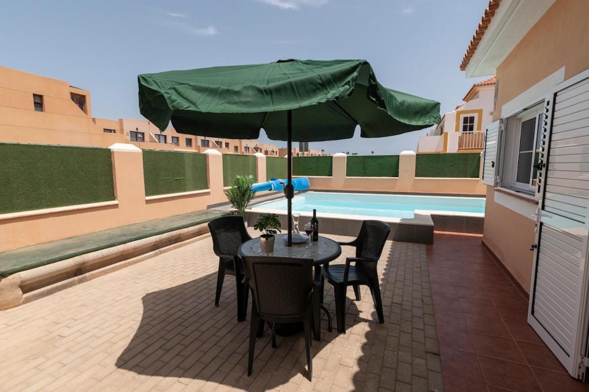 PISCINA Y TERRAZA PRIVADA mejor equipado Villa Caleta de Fuste Exterior foto